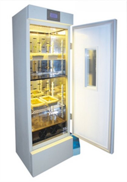 冷光源智能生长箱